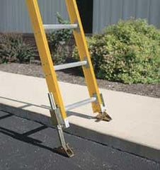 Ladder Leveler with Steel Swivel Shoe