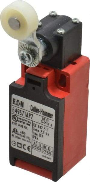 Eaton Cutler-Hammer - SPDT, NC/NO, 240 VAC, 30 VDC, Screw Terminal, Roller Lever Actuator, General Purpose Limit Switch - 4, 13, 4X, 6P NEMA Rating, IP65 IPR Rating, Screw Mount - Top Tool & Supply