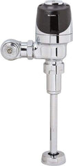 Sloan Valve Co. - 3/4" Spud Coupling, 3/4" Pipe, Urinal Automatic Flush Valve - Handle Opening, 1.5 Gal per Flush, Plastic Cover, Powered by 4 AA Batteries - Top Tool & Supply