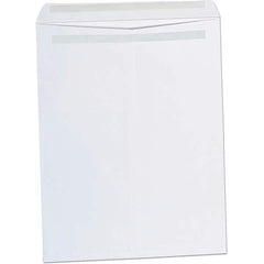 UNIVERSAL - Mailers, Sheets & Envelopes Type: Catalog Envelope Style: Self Adhesive - Top Tool & Supply