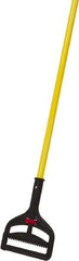 O-Cedar - 60" Standard Fiberglass Quick Connect Mop Handle - 1" Handle Diam, 1 to 5" Wet Mop Head Band, Use with Wet Mops - Top Tool & Supply