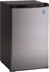 Avanti - Refrigerators Capacity: 4.4 Cu Ft Color: Stainless Steel/Black - Top Tool & Supply