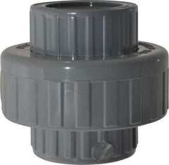 Value Collection - 1" CPVC Plastic Pipe Union with EPDM O-Ring - Schedule 80, FIPT x FIPT End Connections - Top Tool & Supply