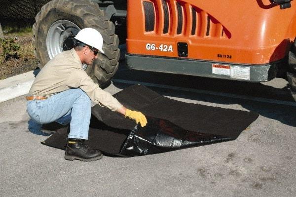 UltraTech - 12 Gal Capacity per Package, Oil Only Pad - 10' Long x 10' Wide, Polypropylene - Top Tool & Supply