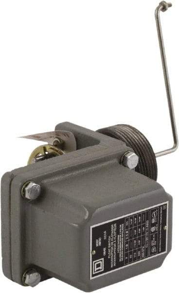 Square D - 4 NEMA Rated, DPST, Float Switch Pressure and Level Switch - 575 VAC, Line-Load-Load-Line Terminal - Top Tool & Supply