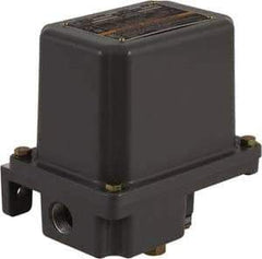 Square D - 7 and 9 NEMA Rated, SPDT, 1 to 40 psi, Electromechanical Pressure and Level Switch - Adjustable Pressure, 120 VAC at 6 Amp, 125 VDC at 0.22 Amp, 240 VAC at 3 Amp, 250 VDC at 0.27 Amp, 1/4 Inch Connector, Screw Terminal, For Use with 9012G - Top Tool & Supply