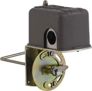 Square D - 1 NEMA Rated, DPST, Float Switch Pressure and Level Switch - 575 VAC, Line-Load-Load-Line Terminal - Top Tool & Supply