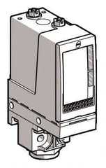 Telemecanique Sensors - 1/4 Inch NPT (Female) Connector, 70 Bar Sensor, Shock and Vibration Resistant, Control Circuit Pressure Sensor - 1.378 Inch Wide, IP66, For Use with OsiSense XM - Top Tool & Supply