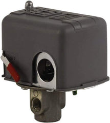 Square D - 1 and 3R NEMA Rated, 70 to 150 psi, Electromechanical Pressure and Level Switch - Fixed Pressure, 575 VAC, L1-T1, L2-T2 Terminal, For Use with Square D Pumptrol - Top Tool & Supply