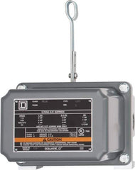 Square D - 7 and 9 NEMA Rated, DPST, Float Switch Pressure and Level Switch - 575 VAC, Line-Load-Load-Line Terminal - Top Tool & Supply