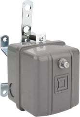 Square D - 1 NEMA Rated, DPST, Float Switch Pressure and Level Switch - 575 VAC, Line-Load-Load-Line Terminal - Top Tool & Supply