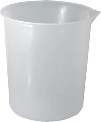 Bel-Art - 2,000 ml Polypropylene Graduated Beaker - 500 ml Graduation, 6-15/32" Diam x 7-1/4" High - Top Tool & Supply